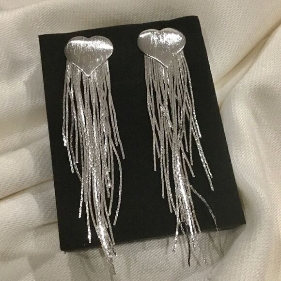 HEART TASSEL EARRINGS SILVER FASHION JEWELRY - Picture 4 of 4